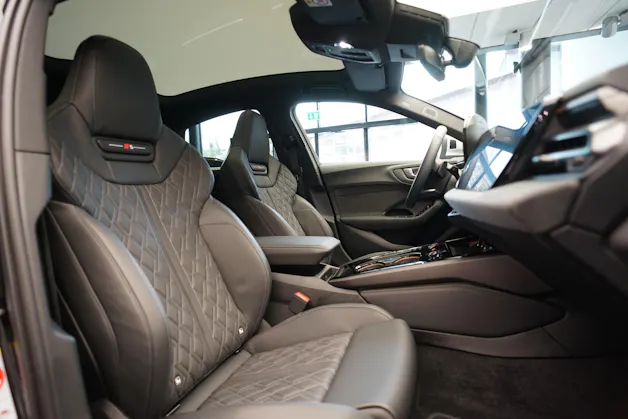 AUDI S5 Limousine TFSI quattro S tronic *Panorama* *Sportsitze* *OLED*