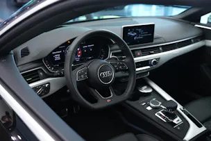 AUDI RS5 Coupé 2.9 TFSI quattro tiptronic *CH-Fahrzeug* *Head-Up* *Assistenzpaket*