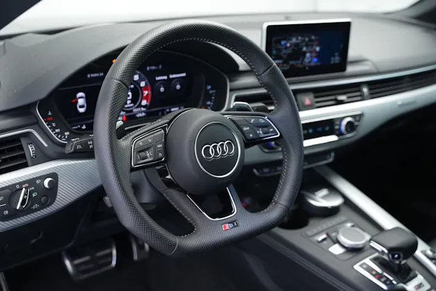 AUDI RS5 Coupé 2.9 TFSI quattro tiptronic *CH-Fahrzeug* *Head-Up* *Assistenzpaket*