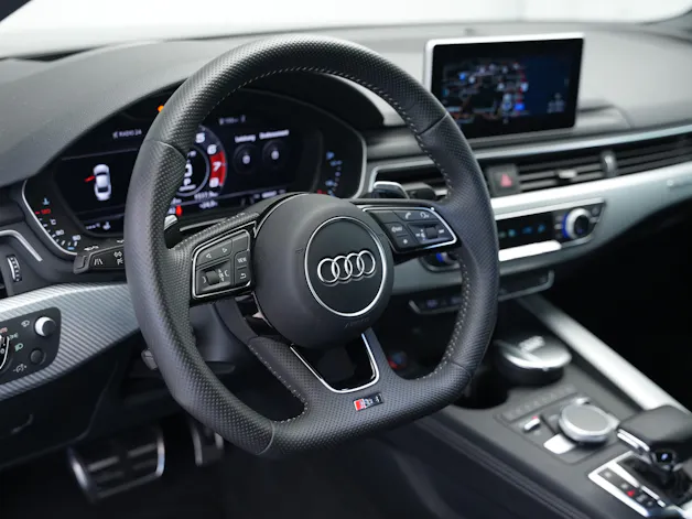 AUDI RS5 Coupé 2.9 TFSI quattro tiptronic *CH-Fahrzeug* *Head-Up* *Assistenzpaket*