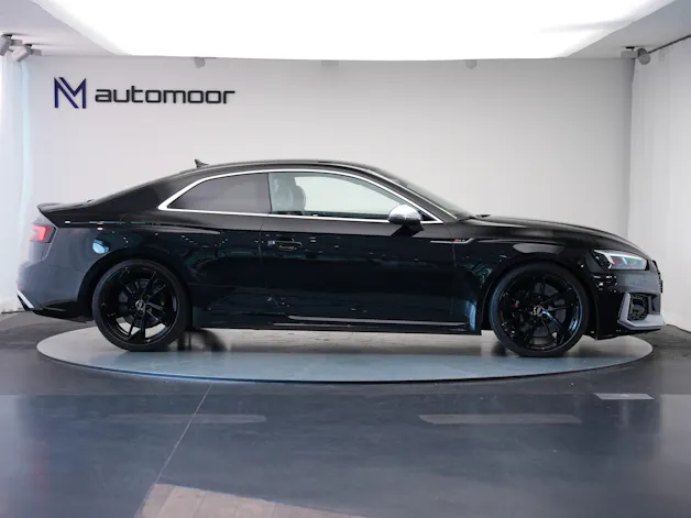 AUDI RS5 Coupé 2.9 TFSI quattro tiptronic *CH-Fahrzeug* *Head-Up* *Assistenzpaket*
