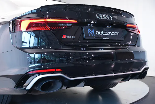 AUDI RS5 Coupé 2.9 TFSI quattro tiptronic *CH-Fahrzeug* *Head-Up* *Assistenzpaket*