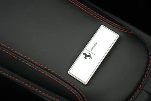 FERRARI Portofino 3.9 V8 T *Atelier* *Carbon* *Mattlackierung*