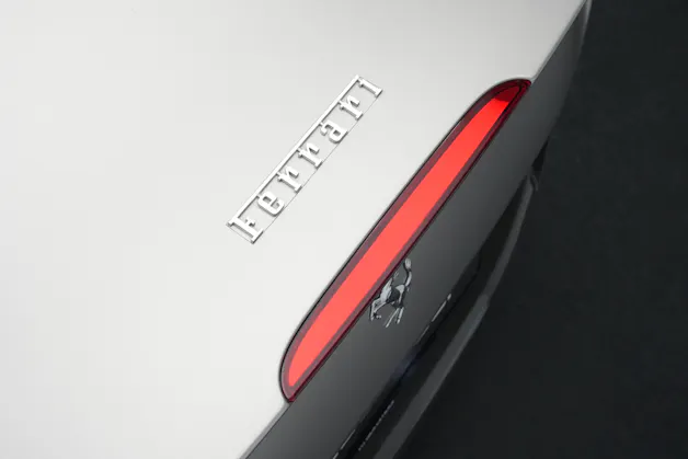 FERRARI Portofino 3.9 V8 T *Atelier* *Carbon* *Mattlackierung*