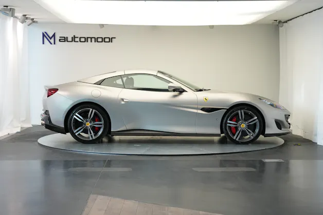 FERRARI Portofino 3.9 V8 T *Atelier* *Carbon* *Mattlackierung*