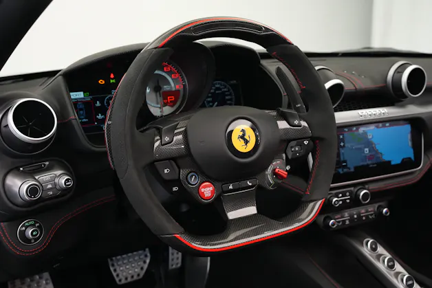 FERRARI Portofino 3.9 V8 T *Atelier* *Carbon* *Mattlackierung*