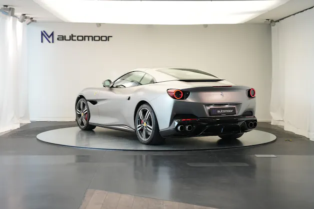FERRARI Portofino 3.9 V8 T *Atelier* *Carbon* *Mattlackierung*