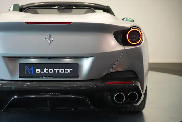 FERRARI Portofino 3.9 V8 T *Atelier* *Carbon* *Mattlackierung*
