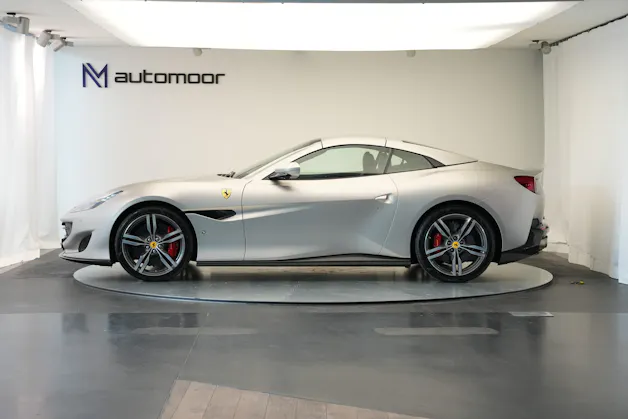 FERRARI Portofino 3.9 V8 T *Atelier* *Carbon* *Mattlackierung*