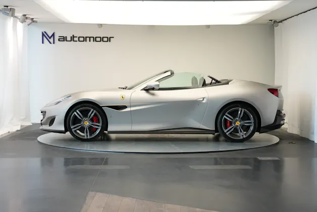FERRARI Portofino 3.9 V8 T *Atelier* *Carbon* *Mattlackierung*