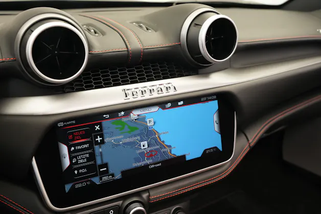 FERRARI Portofino 3.9 V8 T *Atelier* *Carbon* *Mattlackierung*