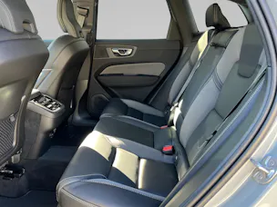 VOLVO XC60 2.0 B5 MH Black Edition AWD