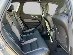 VOLVO XC60 2.0 B5 MH Black Edition AWD