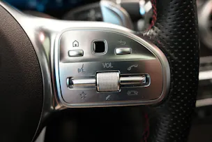 MERCEDES-BENZ GLC 43 AMG 4Matic 9G-Tronic *CH-Fahrzeug* Burmester* *Panorama*