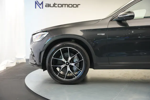 MERCEDES-BENZ GLC 43 AMG 4Matic 9G-Tronic *CH-Fahrzeug* Burmester* *Panorama*