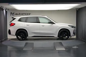BMW X1 xDrive 23d 48V M Sport *CH-Fahrzeug*