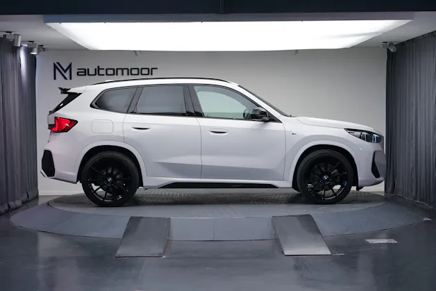 BMW X1 xDrive 23d 48V M Sport *CH-Fahrzeug*