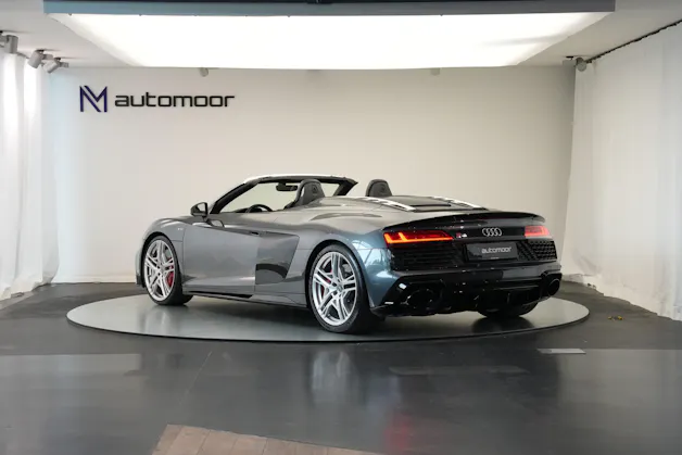 AUDI R8 Spyder performance S-Tronic *Carbon* *B&O*