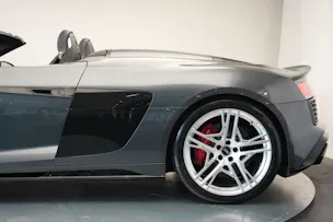 AUDI R8 Spyder performance S-Tronic *Carbon* *B&O*