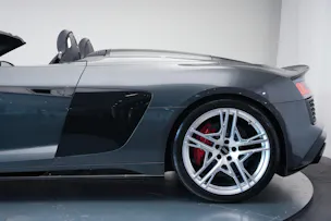 AUDI R8 Spyder performance S-Tronic *Carbon* *B&O*