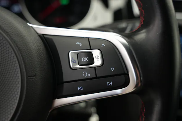 VW Golf 2.0 TSI GTI DSG *CH-Fahrzeug*
