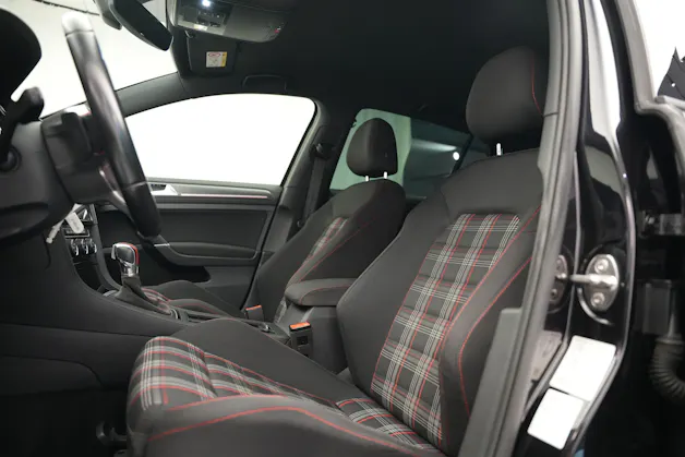 VW Golf 2.0 TSI GTI DSG *CH-Fahrzeug*