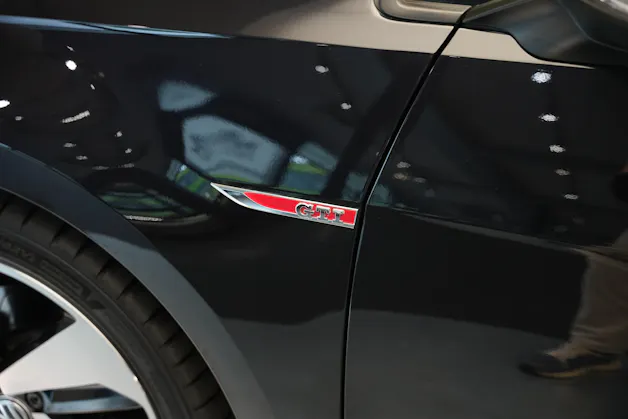 VW Golf 2.0 TSI GTI DSG *CH-Fahrzeug*