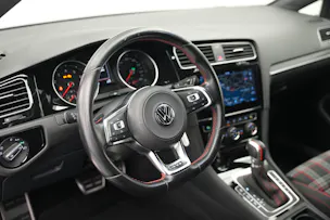 VW Golf 2.0 TSI GTI DSG *CH-Fahrzeug*