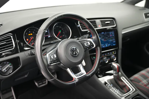 VW Golf 2.0 TSI GTI DSG *CH-Fahrzeug*