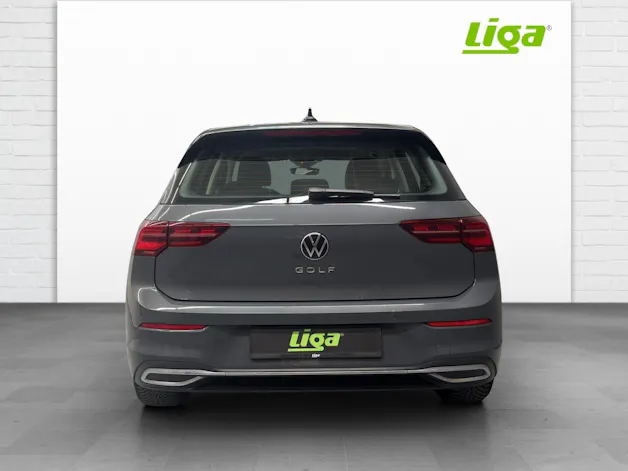 VW Golf VIII 2.0 TSI Style DSG