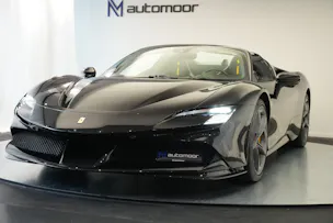 FERRARI SF90 Spider *CH-Fahrzeug* *Nero Daytona* *Carbon*
