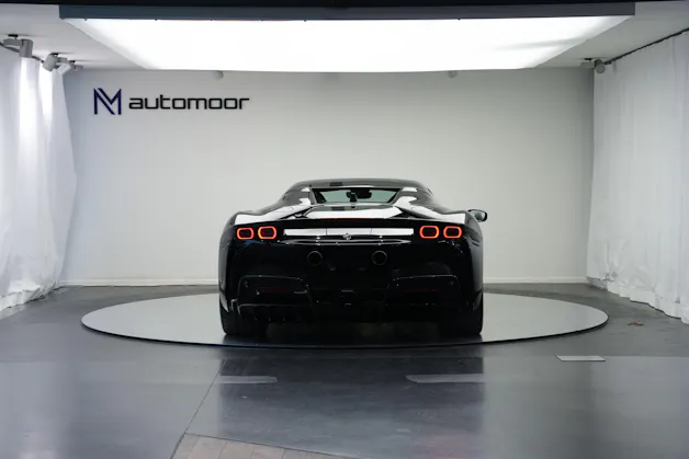 FERRARI SF90 Spider *CH-Fahrzeug* *Nero Daytona* *Carbon*