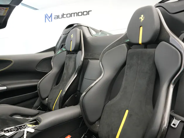 FERRARI SF90 Spider *CH-Fahrzeug* *Nero Daytona* *Carbon*