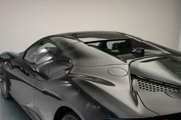 FERRARI SF90 Spider *CH-Fahrzeug* *Nero Daytona* *Carbon*