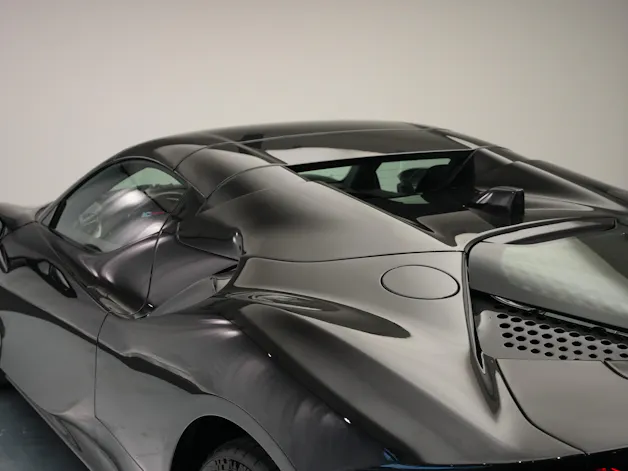 FERRARI SF90 Spider *CH-Fahrzeug* *Nero Daytona* *Carbon*