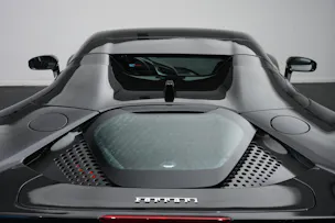 FERRARI SF90 Spider *CH-Fahrzeug* *Nero Daytona* *Carbon*
