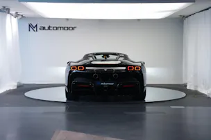 FERRARI SF90 Spider *CH-Fahrzeug* *Nero Daytona* *Carbon*