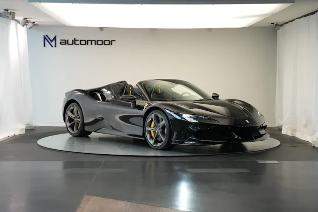 FERRARI SF90 Spider *CH-Fahrzeug* *Nero Daytona* *Carbon*