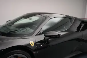 FERRARI SF90 Spider *CH-Fahrzeug* *Nero Daytona* *Carbon*