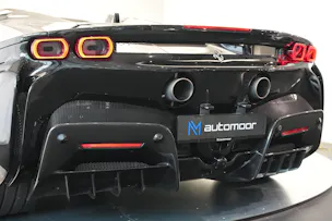 FERRARI SF90 Spider *CH-Fahrzeug* *Nero Daytona* *Carbon*