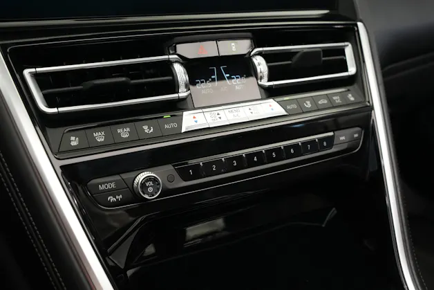 BMW M850i xDrive Steptronic Cabriolet *CH-Fahrzeug* *Dravitgrau* *B&W*