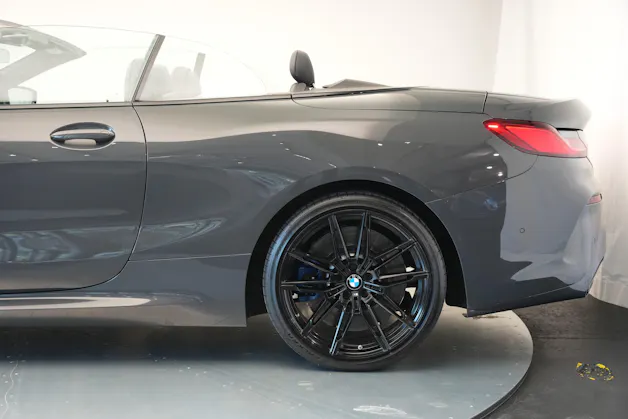 BMW M850i xDrive Steptronic Cabriolet *CH-Fahrzeug* *Dravitgrau* *B&W*