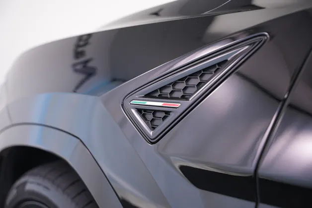 Lamborghini Urus SE *CH-Fahrzeug* *Traum-Konfiguration*