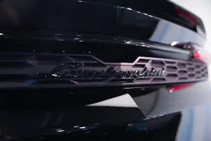 Lamborghini Urus SE *CH-Fahrzeug* *Traum-Konfiguration*