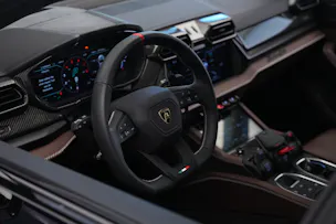 Lamborghini Urus SE *CH-Fahrzeug* *Traum-Konfiguration*