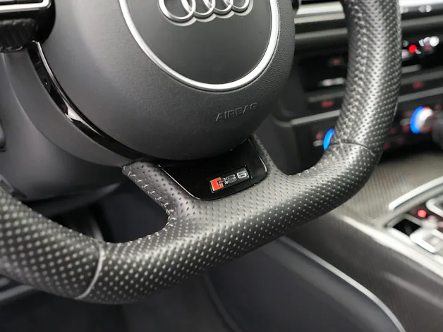 AUDI RS6 Avant 4.0 TFSI V8 quattro Tiptronic *Head-Up* *Dynamikpaket* *Sportauspuff*
