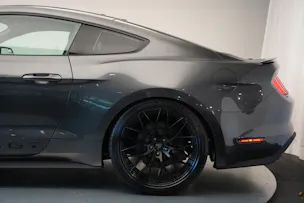 FORD Mustang Fastback 5.0 V8 GT Automat