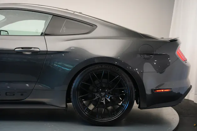 FORD Mustang Fastback 5.0 V8 GT Automat