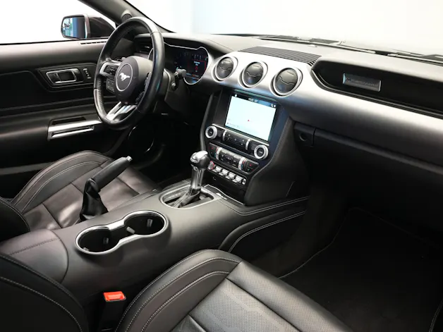 FORD Mustang Fastback 5.0 V8 GT Automat