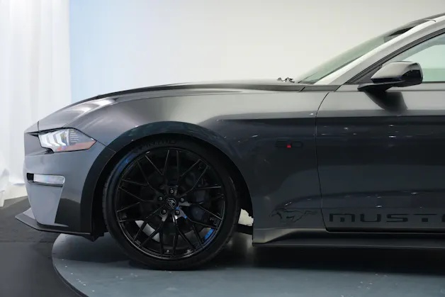 FORD Mustang Fastback 5.0 V8 GT Automat